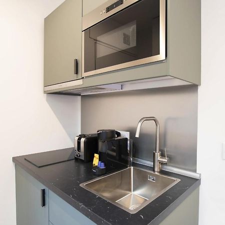 Guestready - Studio With Jacuzzi In The 10 Th Apartment Paris Bagian luar foto