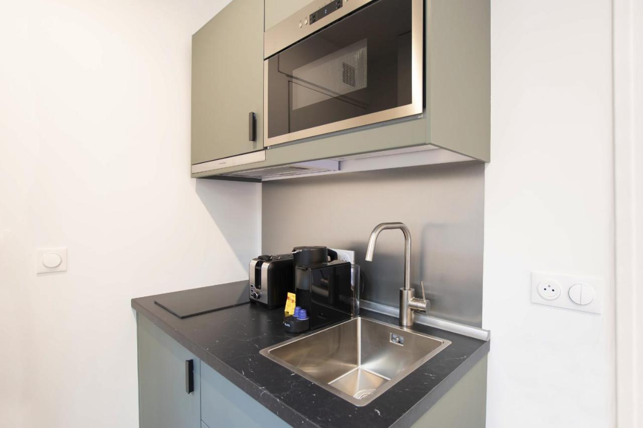 Guestready - Studio With Jacuzzi In The 10 Th Apartment Paris Bagian luar foto