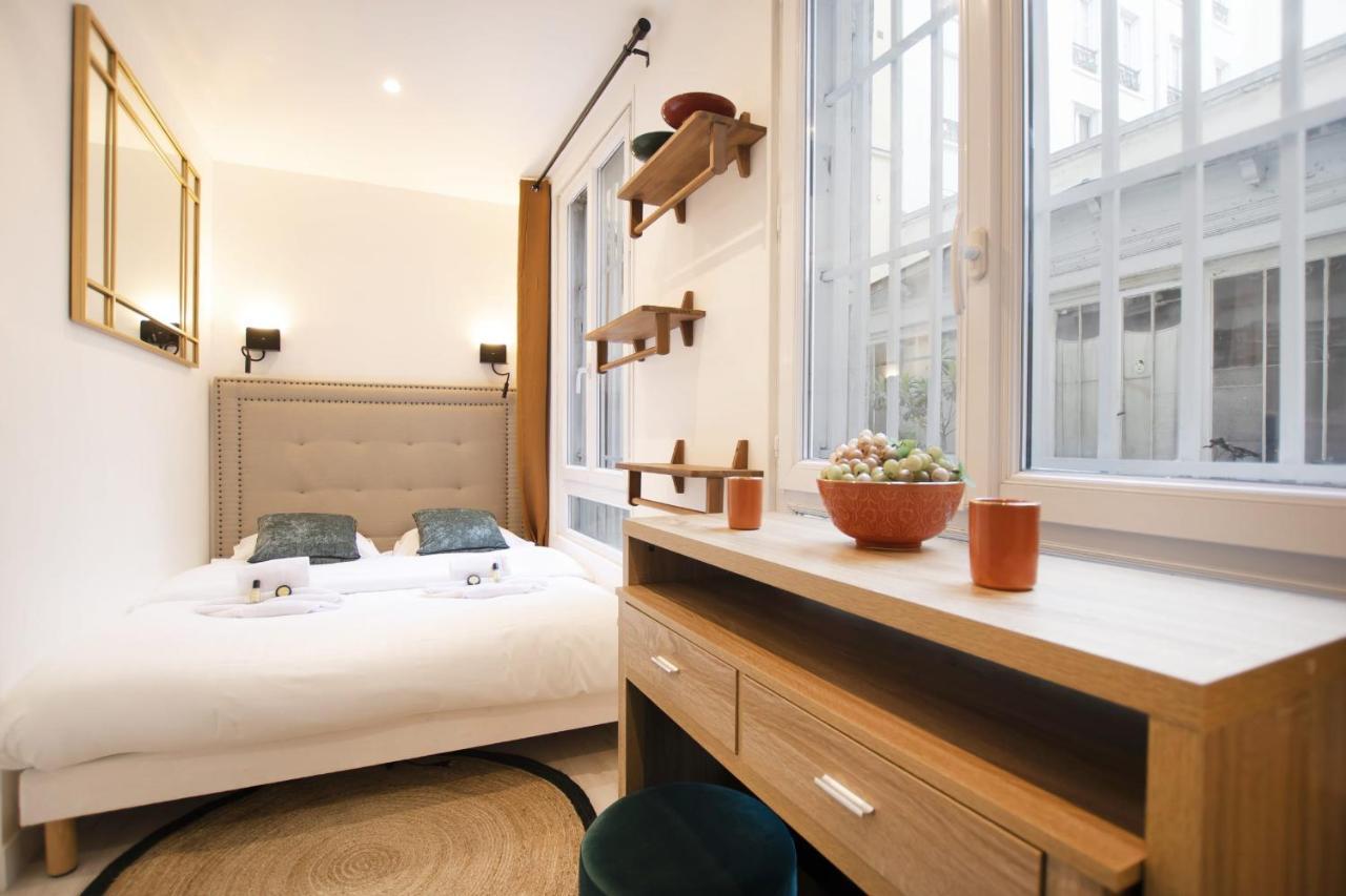 Guestready - Studio With Jacuzzi In The 10 Th Apartment Paris Bagian luar foto